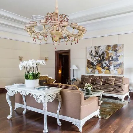 Отель Anantara Palazzo Naiadi - A Leading Of The World