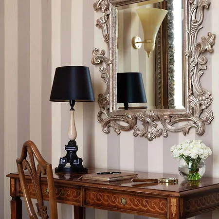 Anantara Palazzo Naiadi - A Leading Of The World Hotel Rome