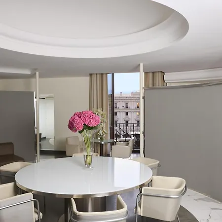 ホテル Anantara Palazzo Naiadi - A Leading Of The World ローマ